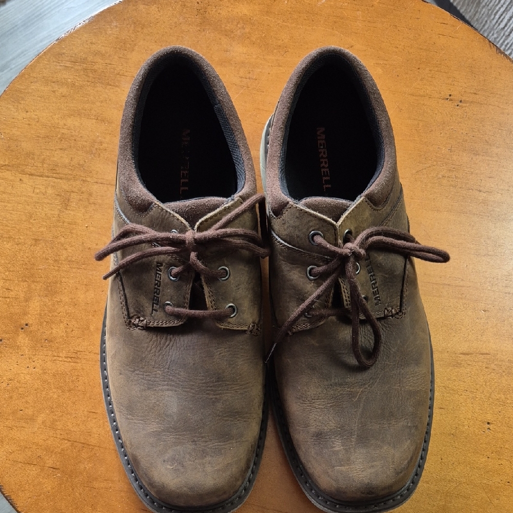 Merrell Men's World Vue Brown Leather Shoes. Size 9.5W